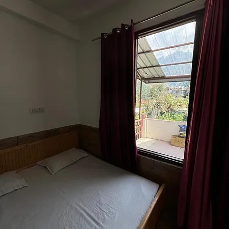 Kasolview Homestay And Peace Inn Cafe Room photo