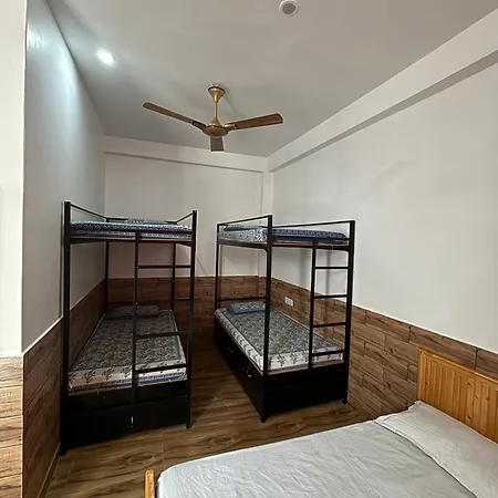 Kasolview Homestay And Peace Inn Cafe Room photo