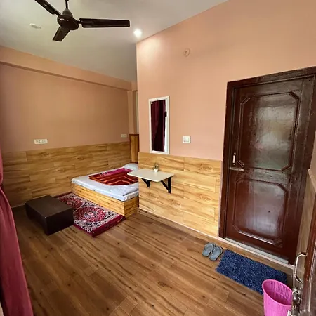 Kasolview Homestay And Peace Inn Cafe Room photo