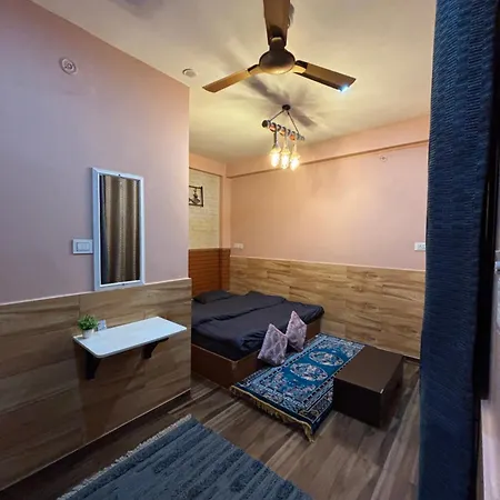 Kasolview Homestay And Peace Inn Cafe Exterior photo
