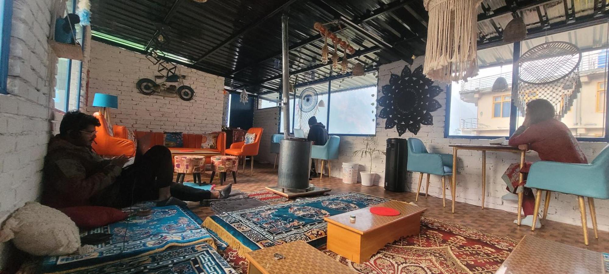 Kasolview And Peace Cafe Homestay Kasol