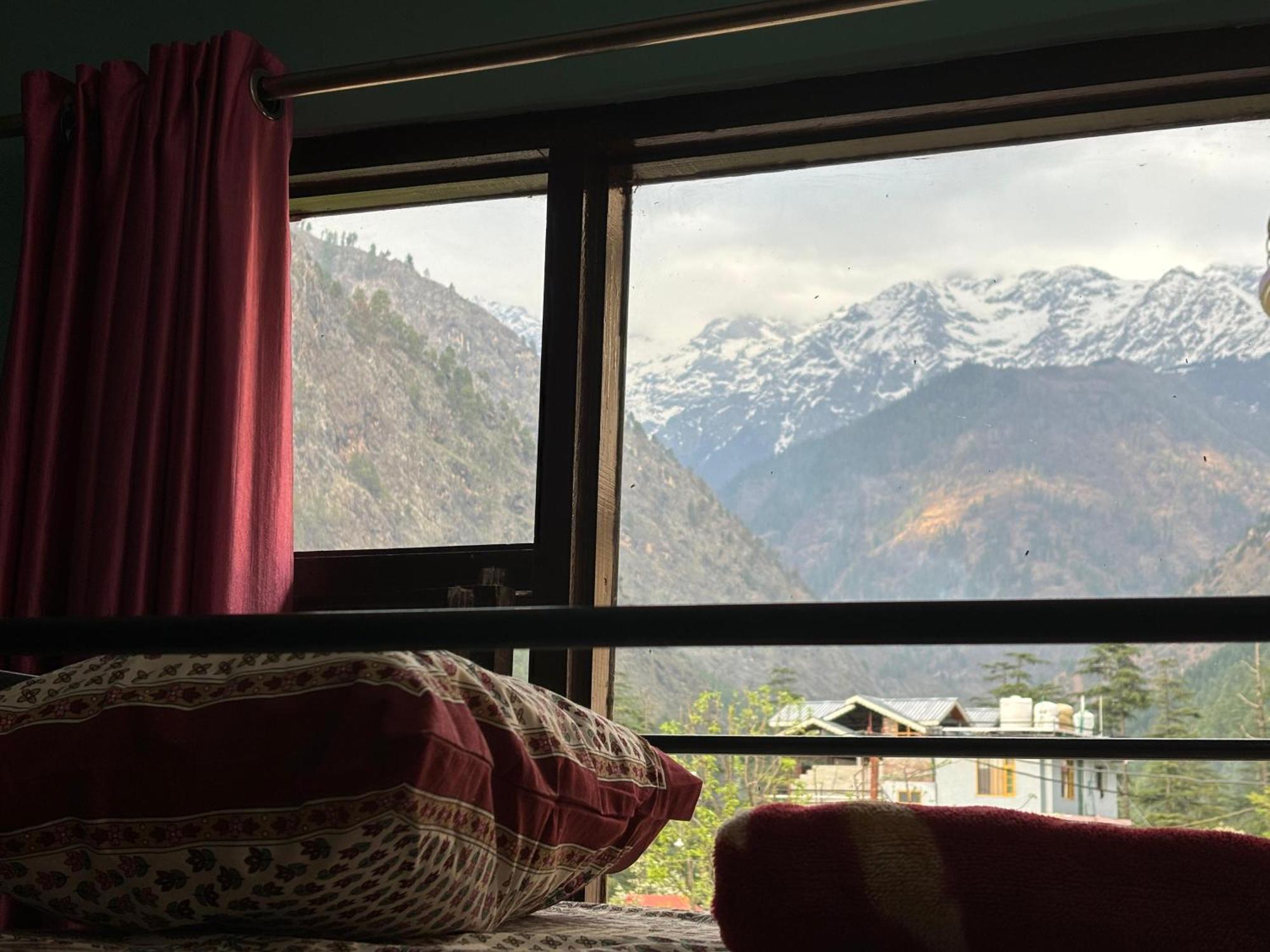 Homestay Kasolview And Peace Cafe Kasol