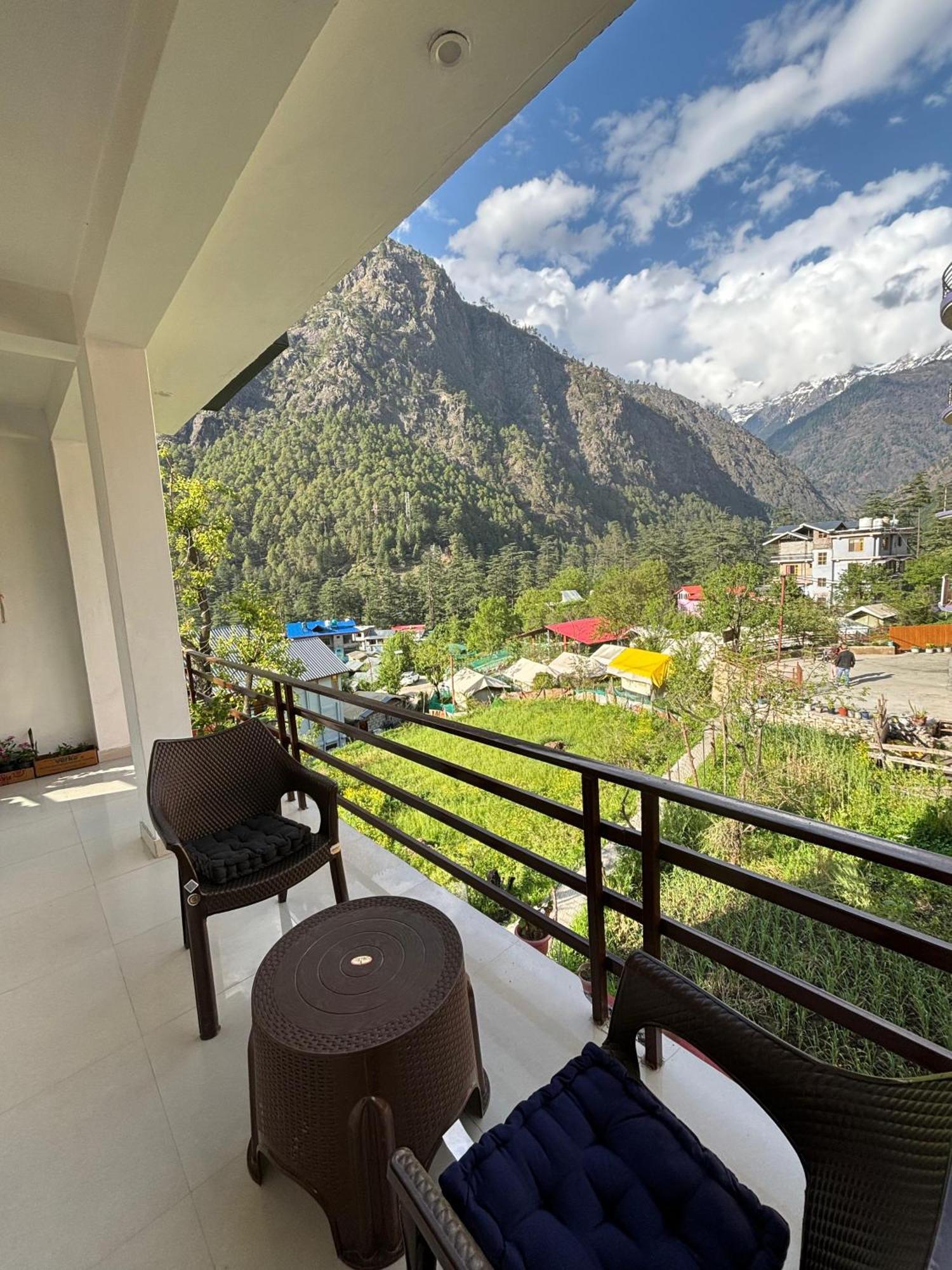 Kasolview And Peace Cafe Kasol
