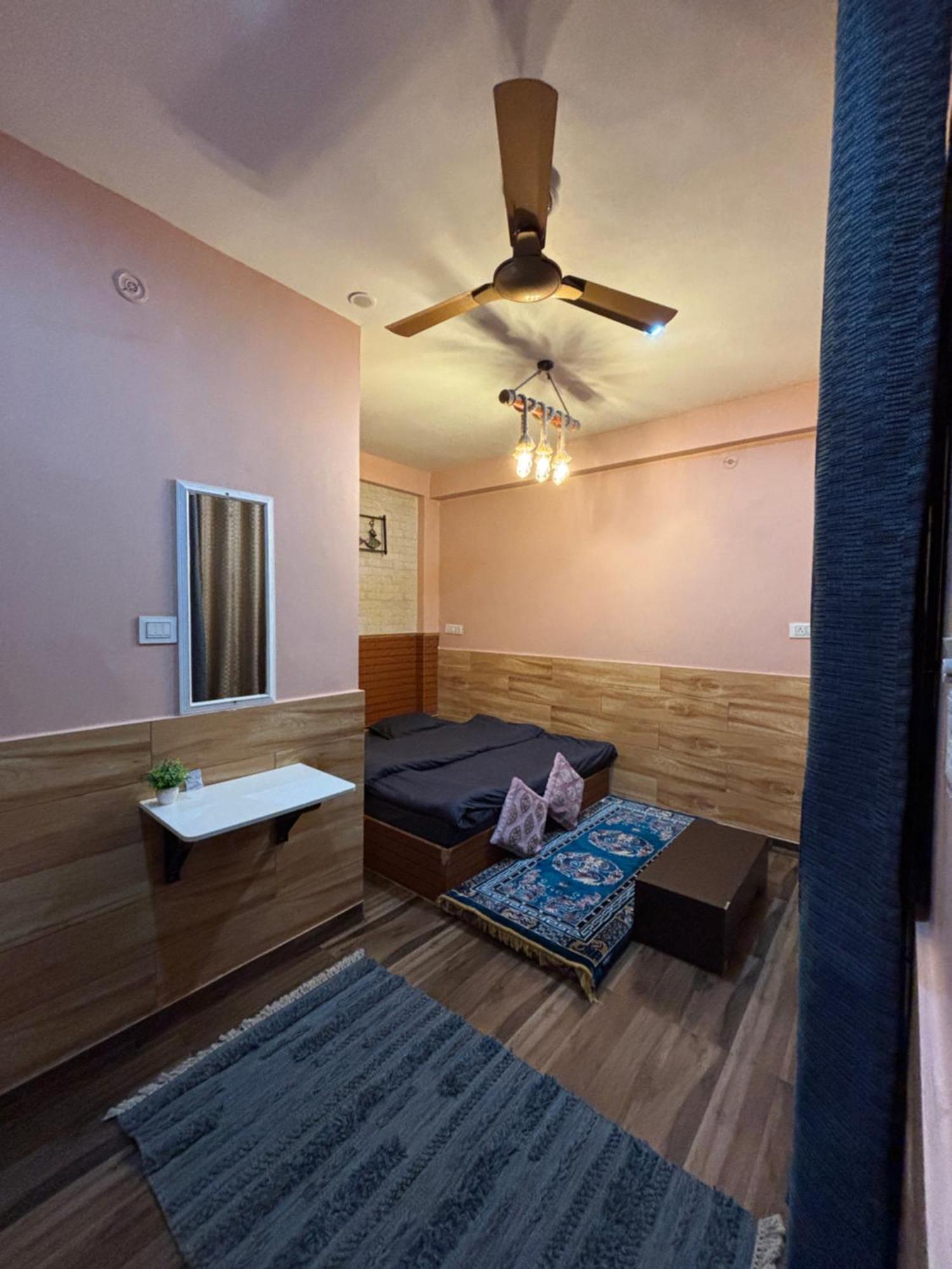 Kasolview And Peace Cafe Homestay Kasol